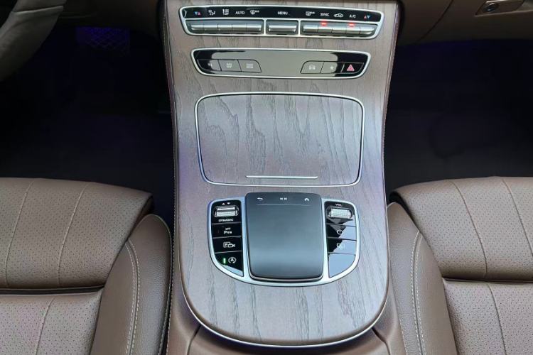 Used Mercedes-Benz E-Class 2022 Updated E 300 L Luxury Edition
