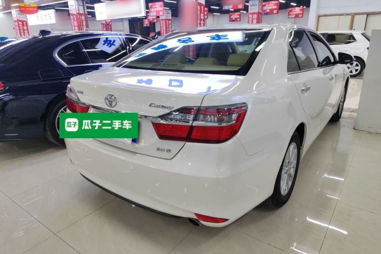 Used Toyota Camry 2016 2.0G 10th Anniversary Leading Edition
