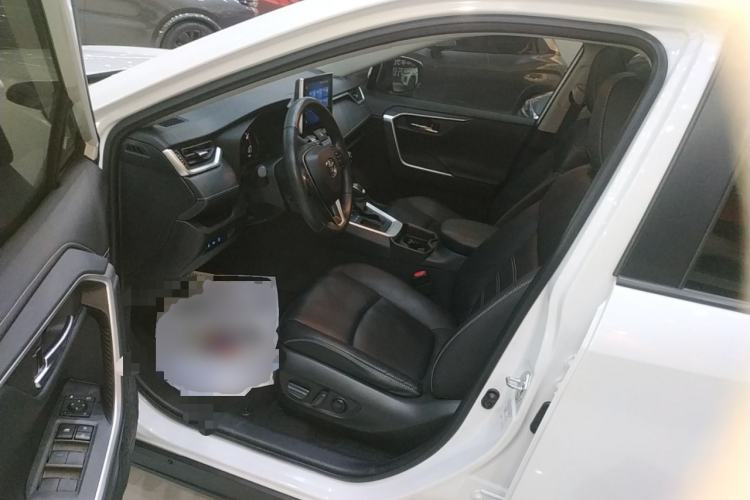 Used Toyota RAV4 2021 2.0L CVT Two-Wheel Drive Fashion PLUS Edition