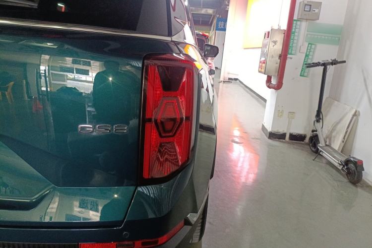 Used GAC Trumpchi GS8 2022 Linghang Series 2.0 TGDI Two-Wheel-Drive Luxury Smart Connectivity Version (7 Seats)
