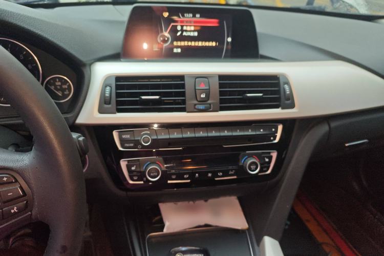 Used BMW 3 Series 2016 320i Fashion Model