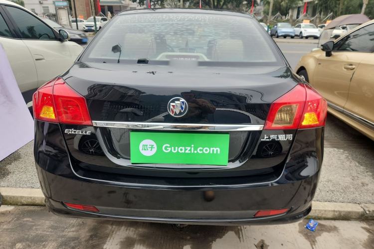 Used Buick Excelle 2015 1.5L Manual Classic Trim
