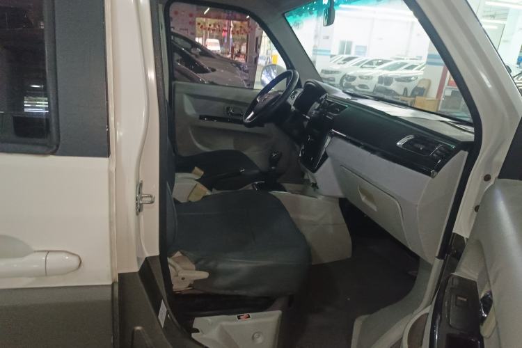 Used Jinbei New Hiace X30L 2018 1.5L Wealth Edition DLCG14