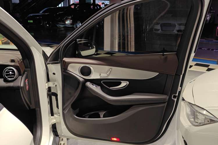 Used Mercedes-Benz GLC 2017 GLC 200 4MATIC