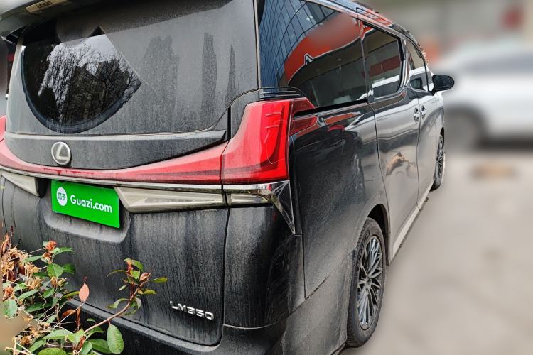 Used Toyota Alphard 2018 Revised Version 3.5L Luxury Edition