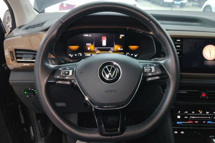 Used Volkswagen Tharu 2022 280TSI Two-Wheel-Drive Luxury Edition