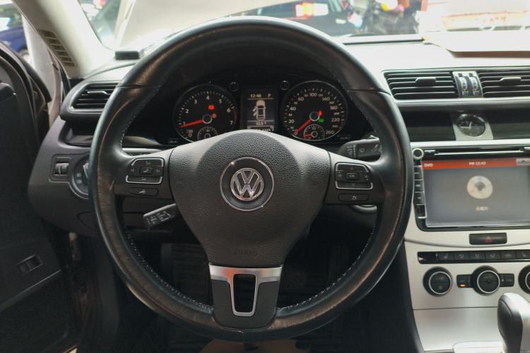 Used Volkswagen Magotan 2015 Facelift 1.8TSI Luxury Model
