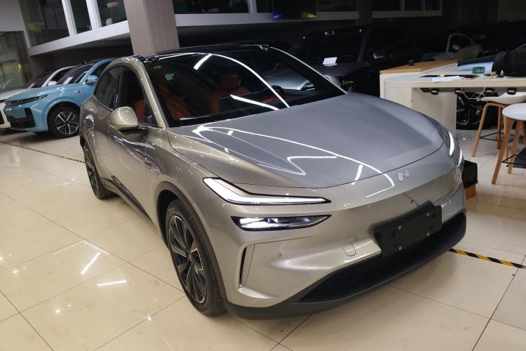 Used ONVO L60 2024 60 kWh Rear-Drive Version