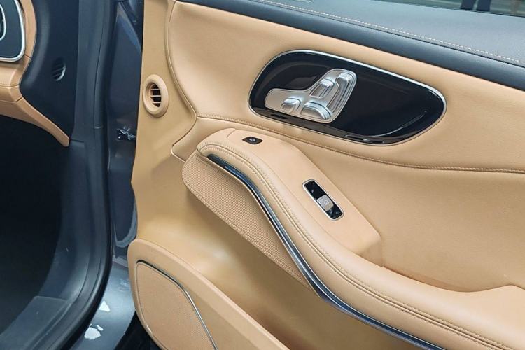 Used  R7 2024 Advanced Edition
