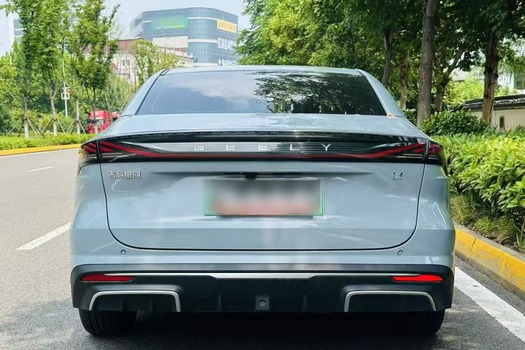 Used  L6 2023 60km PLUS
