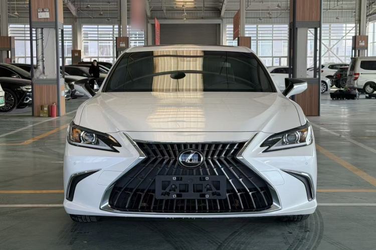 Used Lexus ES 2021 200 Excellence Edition