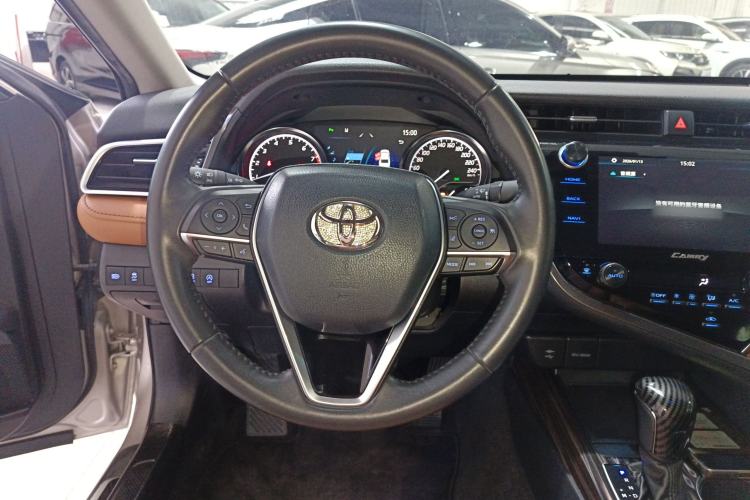 Used Toyota Camry 2019 Revised Version 2.0G Luxury Edition
