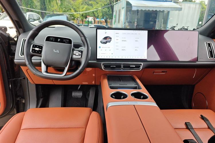 Used Li Auto L8 2023 Pro Model
