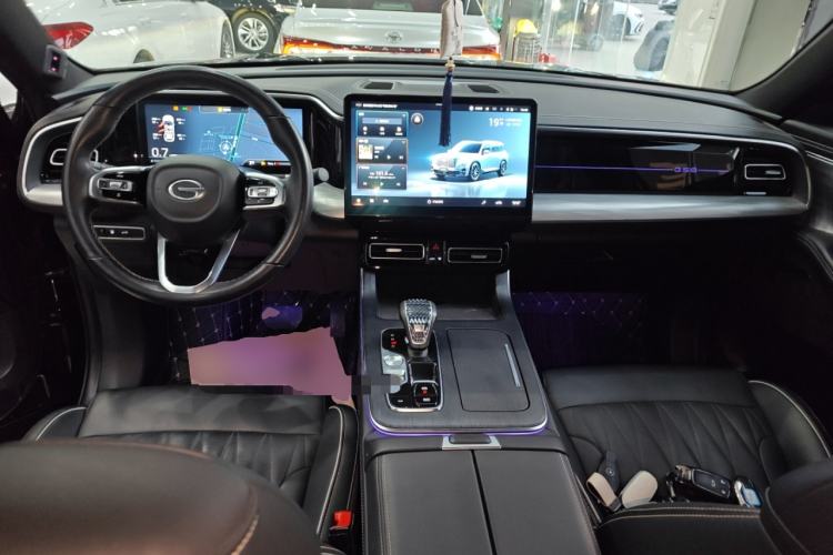 Used GAC Trumpchi GS8 2022 Linghang Series 2.0 TGDI Two-Wheel-Drive Luxury Smart Connectivity Version (7 Seats)
