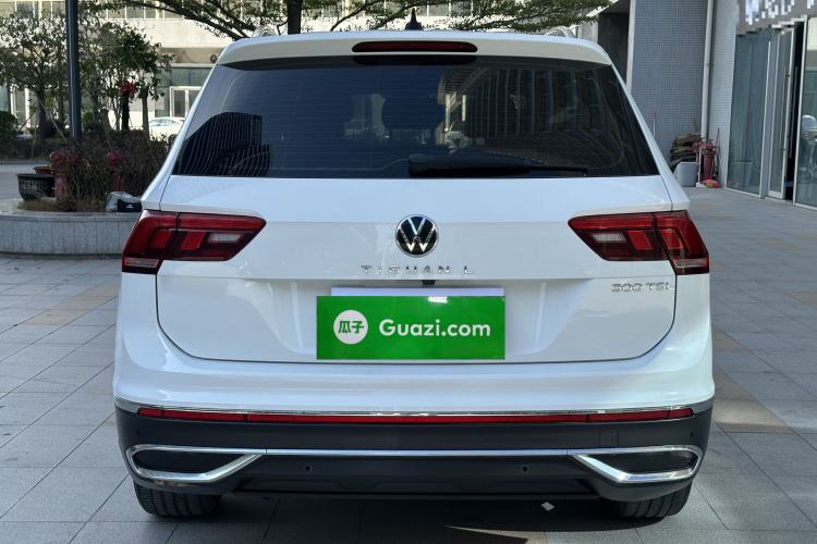 Used Volkswagen Tiguan L 2023 300TSI Automatic Two-Wheel Drive Smart Edition
