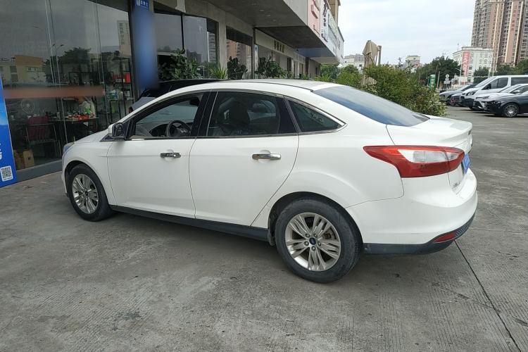 Used Ford Focus 2012 Sedan 1.6L Automatic Comfort Model
