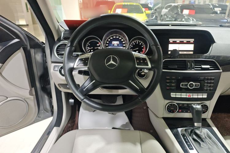 Used Mercedes-Benz C-Class 2013 C 180 Classic Grand Edition
