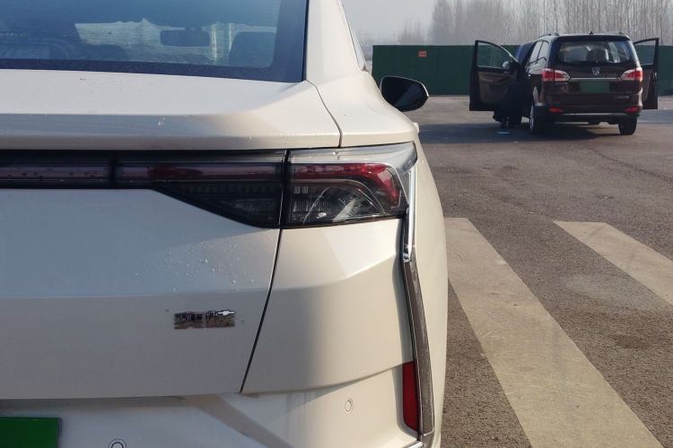 Used Dongfeng Aeolus Yixuan 2021 230T Automatic ZuiFeng Edition
