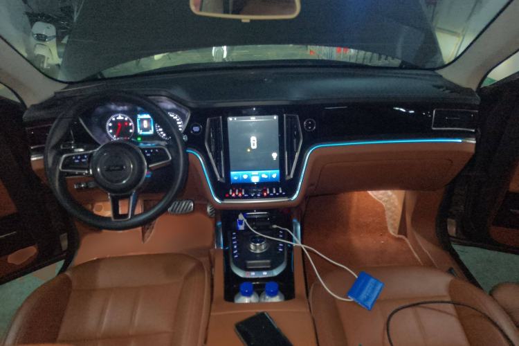 Used Zotye T700 2017 1.8T Dual-Clutch Luxury Model
