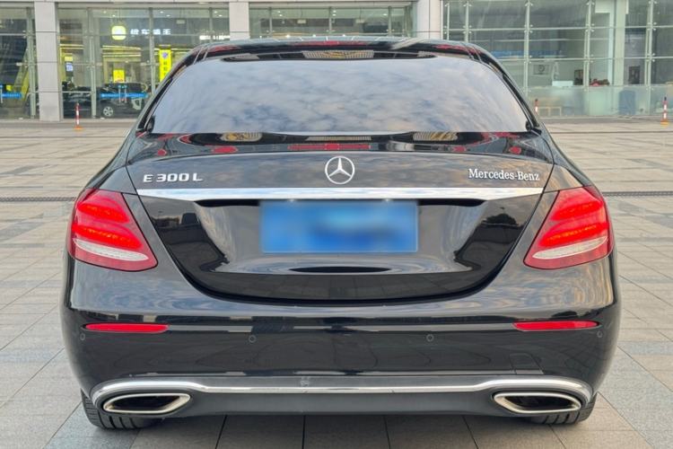 Used Mercedes-Benz E-Class 2016 E 300 L Stylish Model
