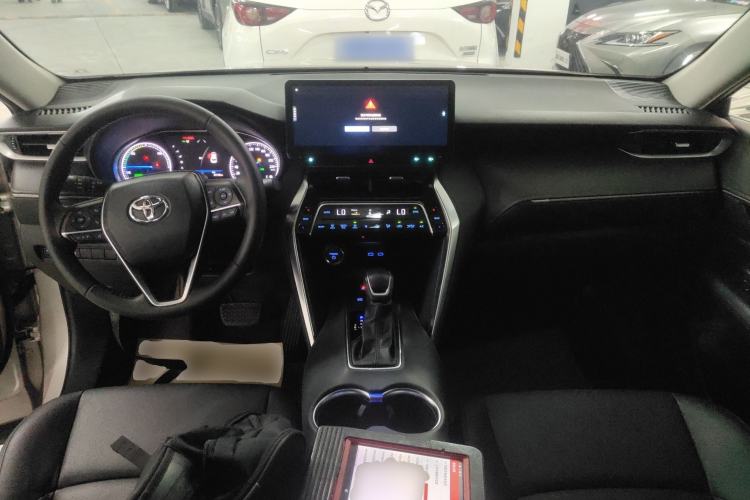 Used Toyota Venza 2022 Dual-Engine 2.5L CVT Two-Wheel Drive Luxury Edition
