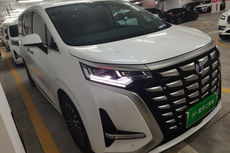 Used Denza D9 2022 DM-i 1040 Prestige Model