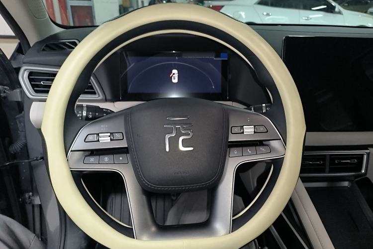 Used BYD Yuan UP 2024 401KM Leading Edition
