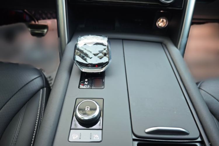 Used Land Rover Discovery 2021 360 PS R-Dynamic S