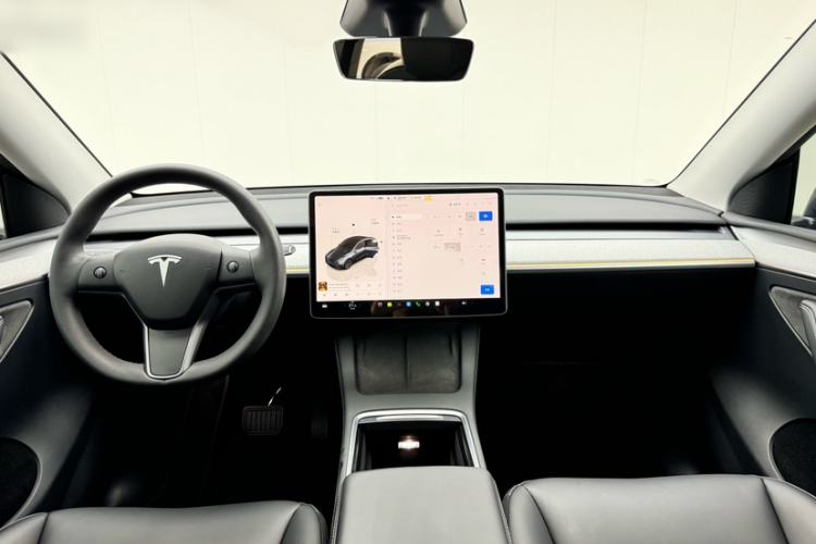 Used Tesla Model Y 2024 Rear-Wheel-Drive Version
