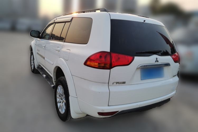 Used Mitsubishi Pajero Sport 2013 3.0L Automatic Two-Wheel Drive Luxury Edition
