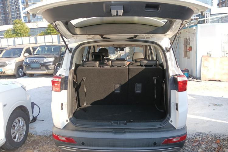 Used Wuling Hongguang S3 2019 1.5L Manual Luxury Model China VI Standard
