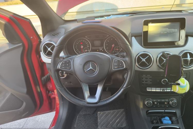 Used Mercedes-Benz B-Class 2015 B 200 Fashion Model