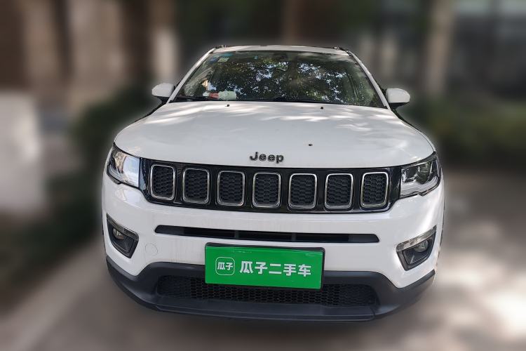 Used  Compass 2017 200T Automatic Family Edition
