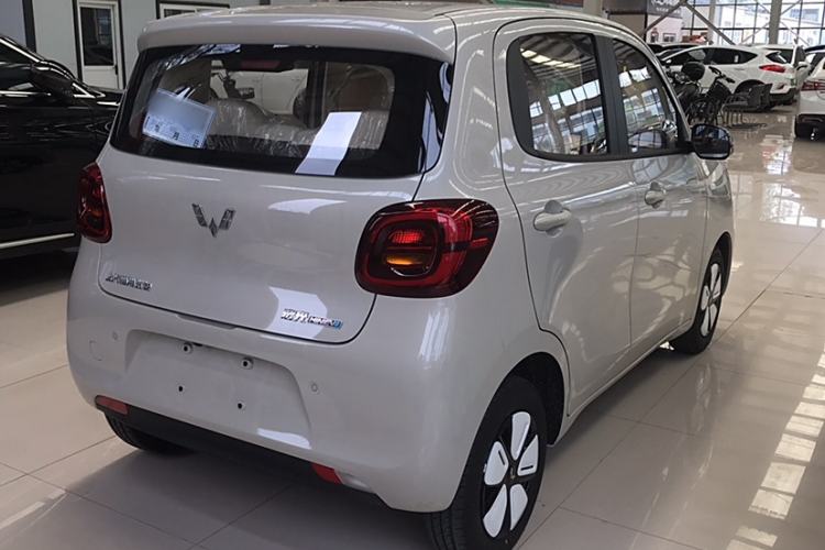 Used Wuling Hongguang MINIEV 2025 Four-Door Version Advanced Edition
