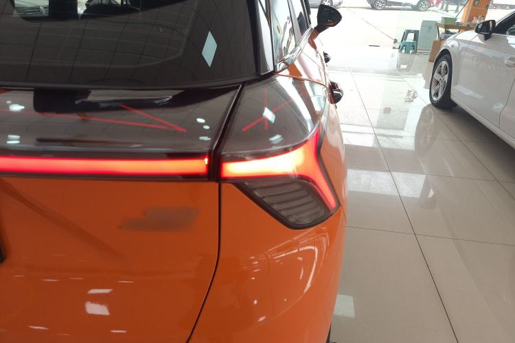 Used MG 4 EV 2022 425 km Luxury Edition
