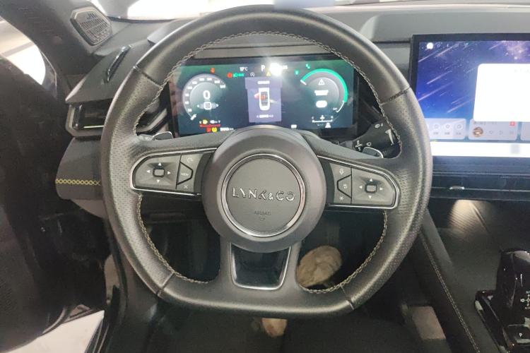 Used Lynk & Co 03 2023 1.5TD DCT JingPro

