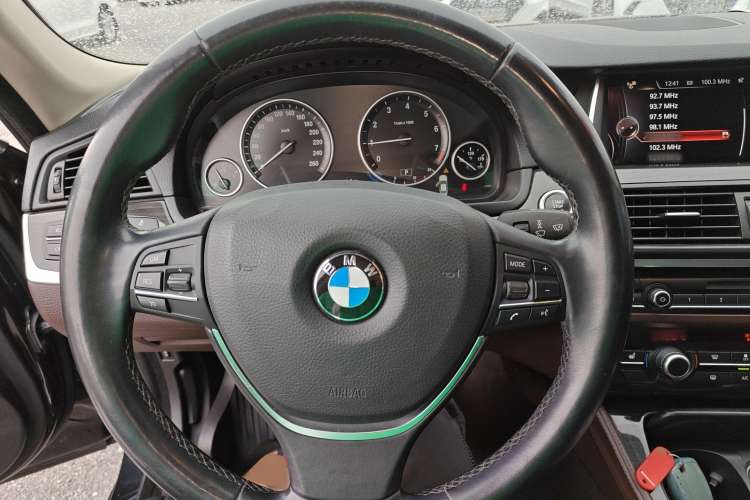 Used BMW 5 Series 2014 525Li Luxury Design Package