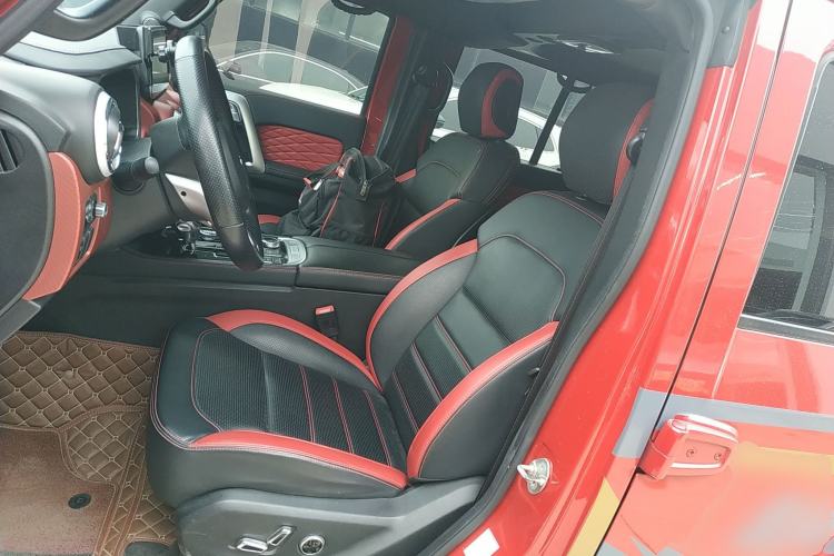 Used  BJ40 2019 PLUS 2.3T Automatic Four-Wheel Drive Premium Edition China VI
