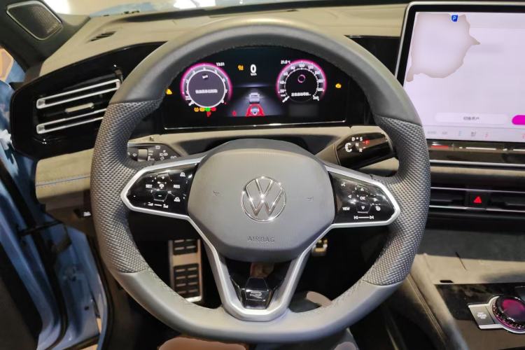 Used Volkswagen Tiguan L 2024 PRO 380TSI Four-Wheel Drive R-Line Prestige Edition
