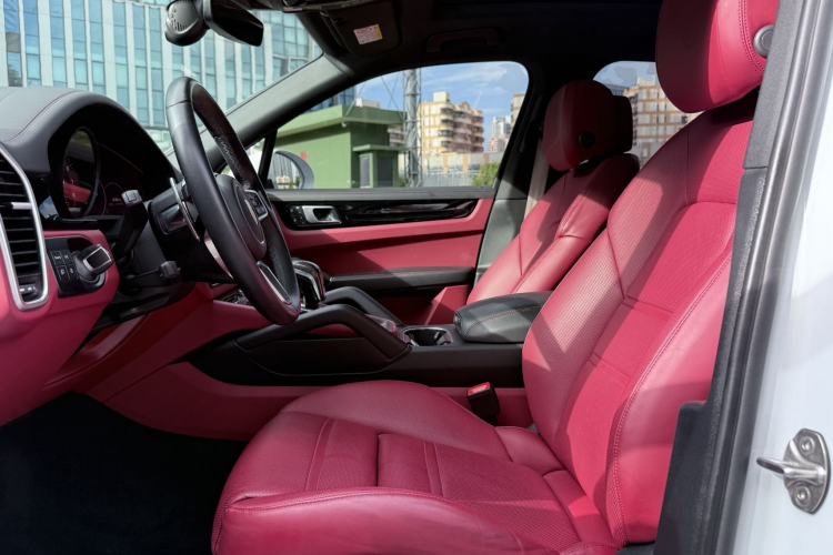 Used Porsche Cayenne 2023 Cayenne 3.0T Platinum Edition
