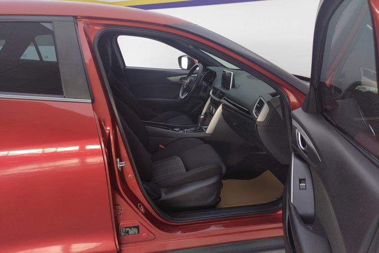 Used Mazda CX-4 2018 2.0L Automatic Two-Wheel Drive Blue Sky Dynamic Version China V Standard
