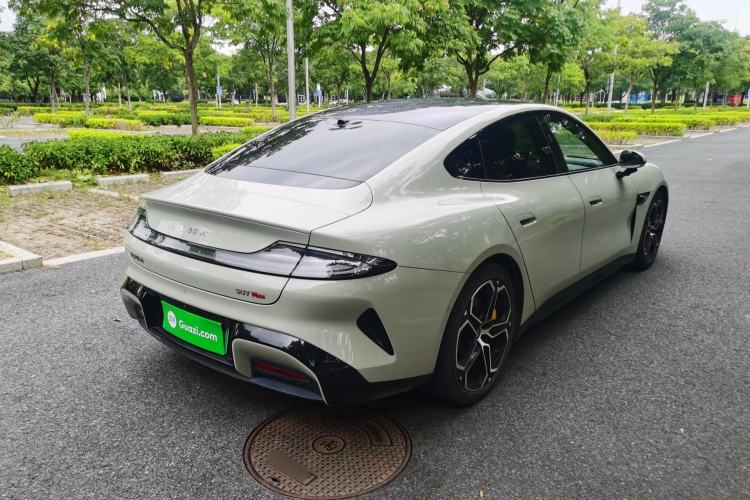 Used  SU7 2024 Four-Wheel-Drive Max Founder's Edition
