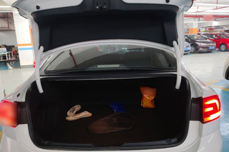 Used Volkswagen Lamando 2017 230TSI DSG Fashion Edition
