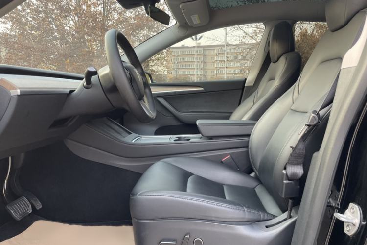 Used Tesla Model Y 2021 Standard Range Rear-Wheel Drive Version
