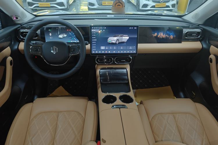 Used Leapmotor C11 2024 Range-Extended 300 Luxury Edition
