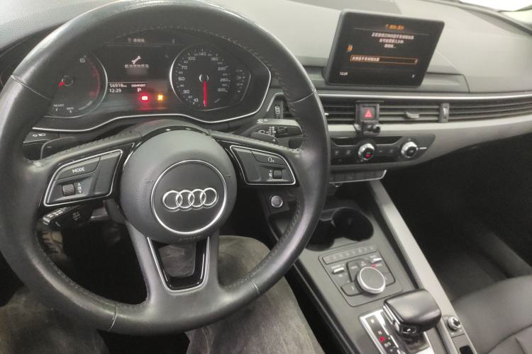 Used Audi A4L 2019 40 TFSI Ambition China VI