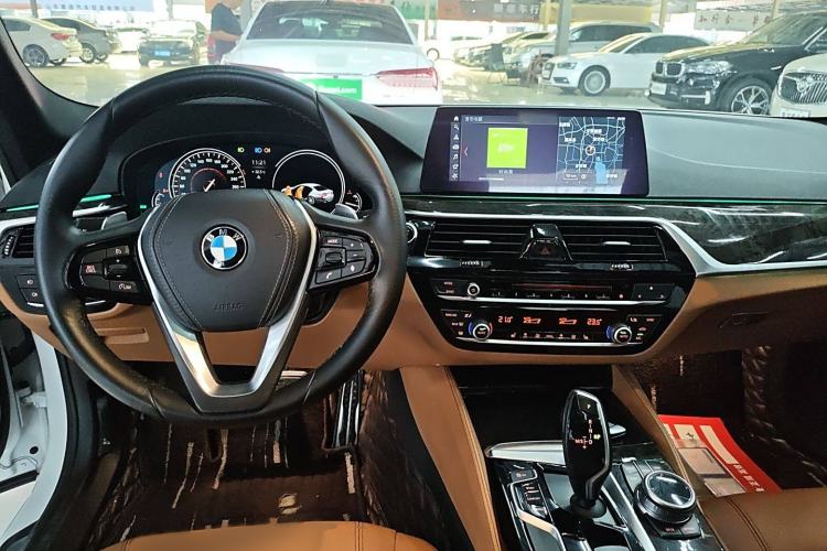 Used BMW 5 Series 2018 530Li Leading Model M Sport Package
