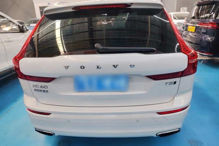 Used Volvo XC60 2019 T5 4x4 Smart Edition China VI Standard
