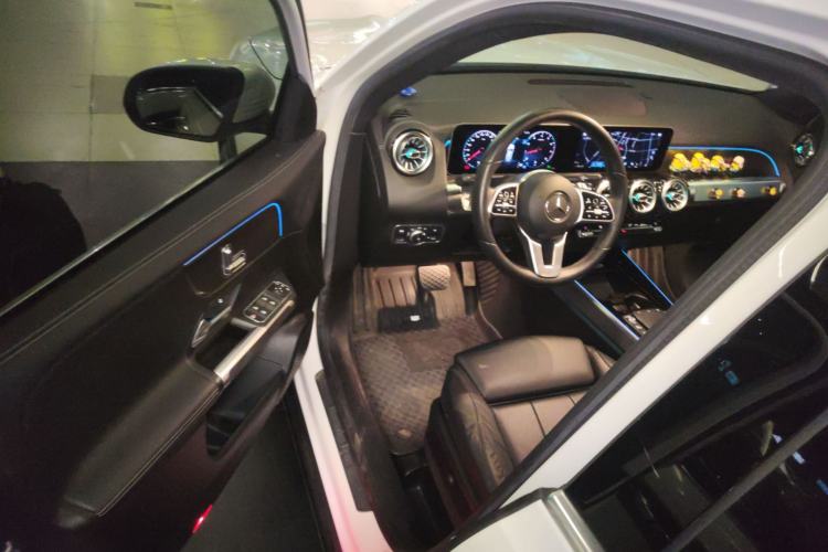 Used Mercedes-Benz GLB 2020 Updated GLB 200 Dynamic Edition
