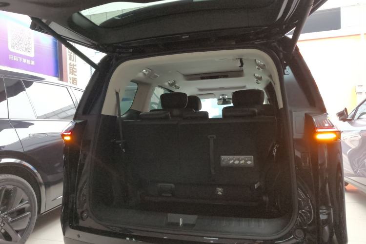 Used GAC Trumpchi Trumpchi E8 2024 Honor Series 2.0L Honor Edition
